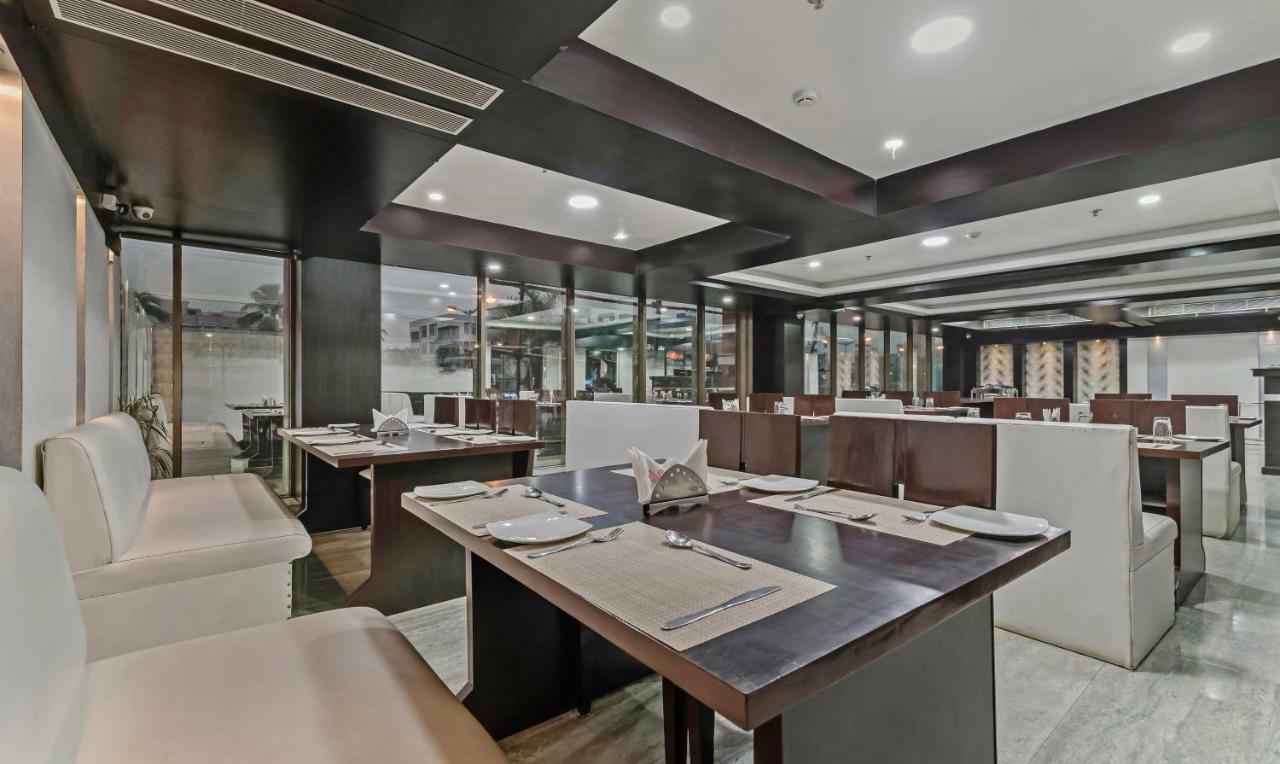 Oyo 3811 Geetanjali Regency Hotell Calcutta Exteriör bild