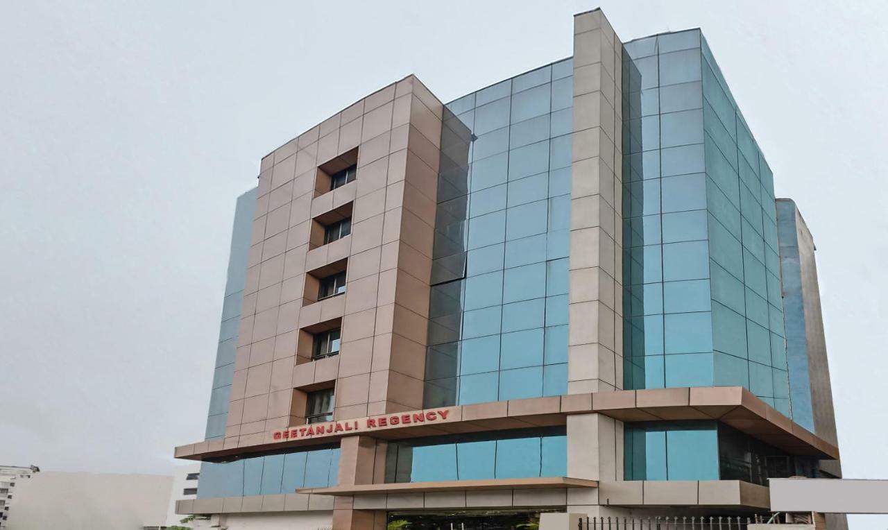 Oyo 3811 Geetanjali Regency Hotell Calcutta Exteriör bild