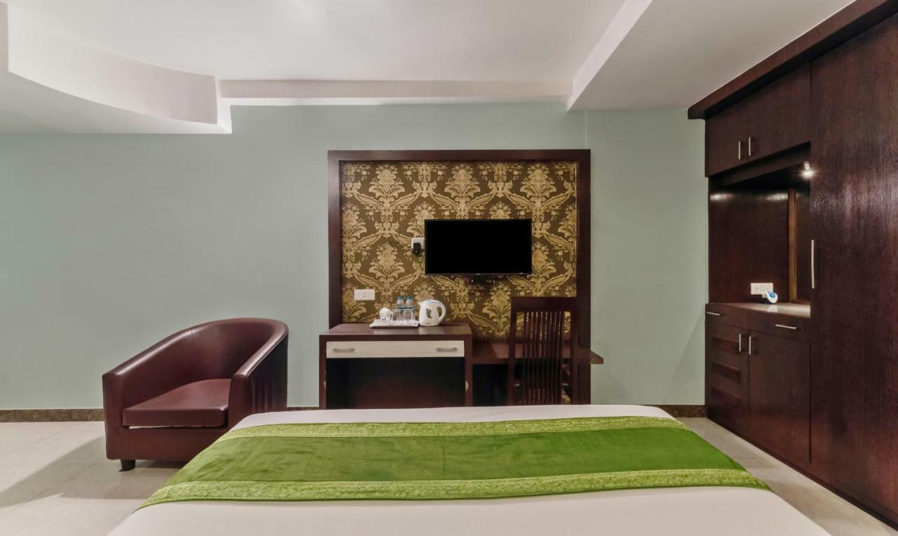 Oyo 3811 Geetanjali Regency Hotell Calcutta Exteriör bild