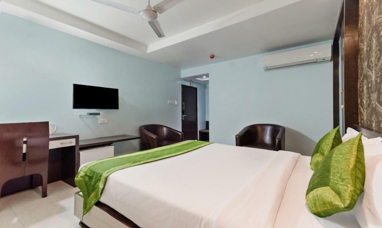 Oyo 3811 Geetanjali Regency Hotell Calcutta Exteriör bild