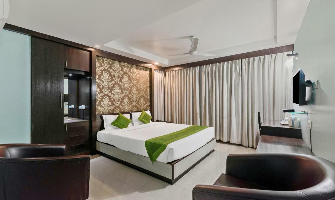 Oyo 3811 Geetanjali Regency Hotell Calcutta Exteriör bild