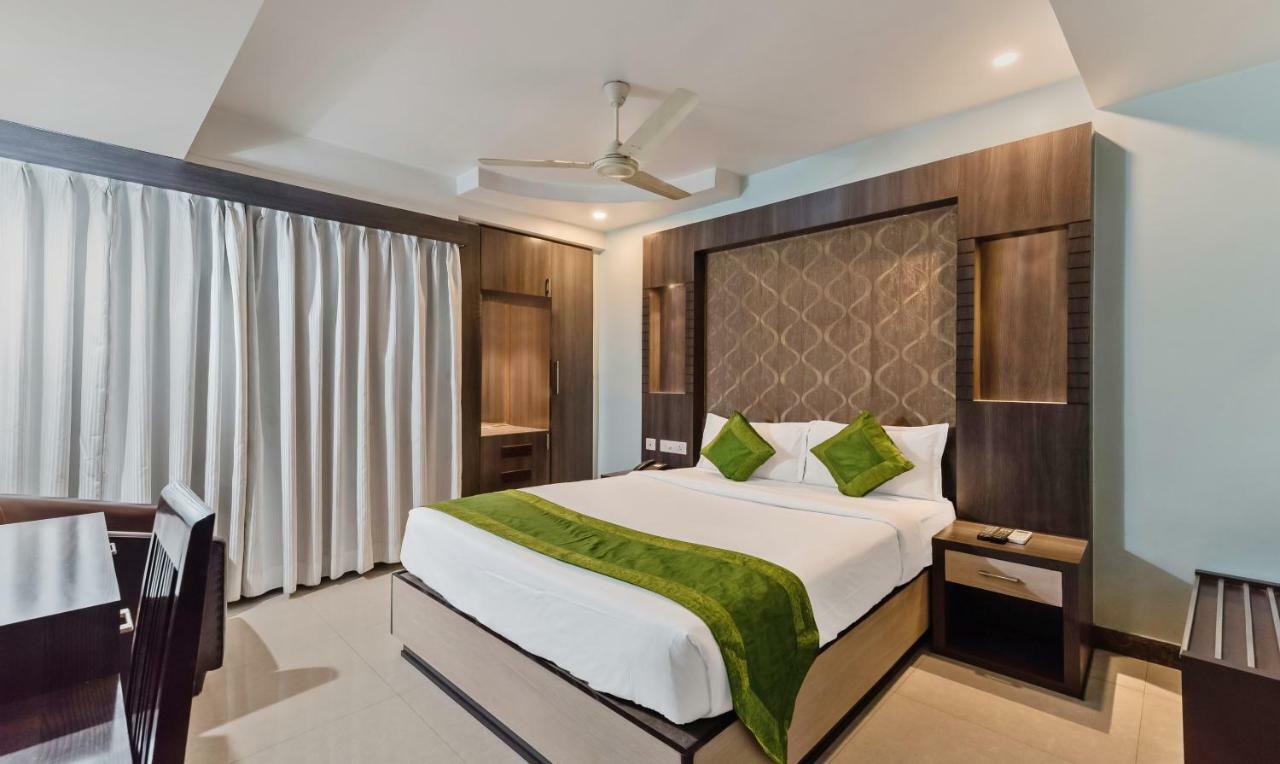 Oyo 3811 Geetanjali Regency Hotell Calcutta Exteriör bild