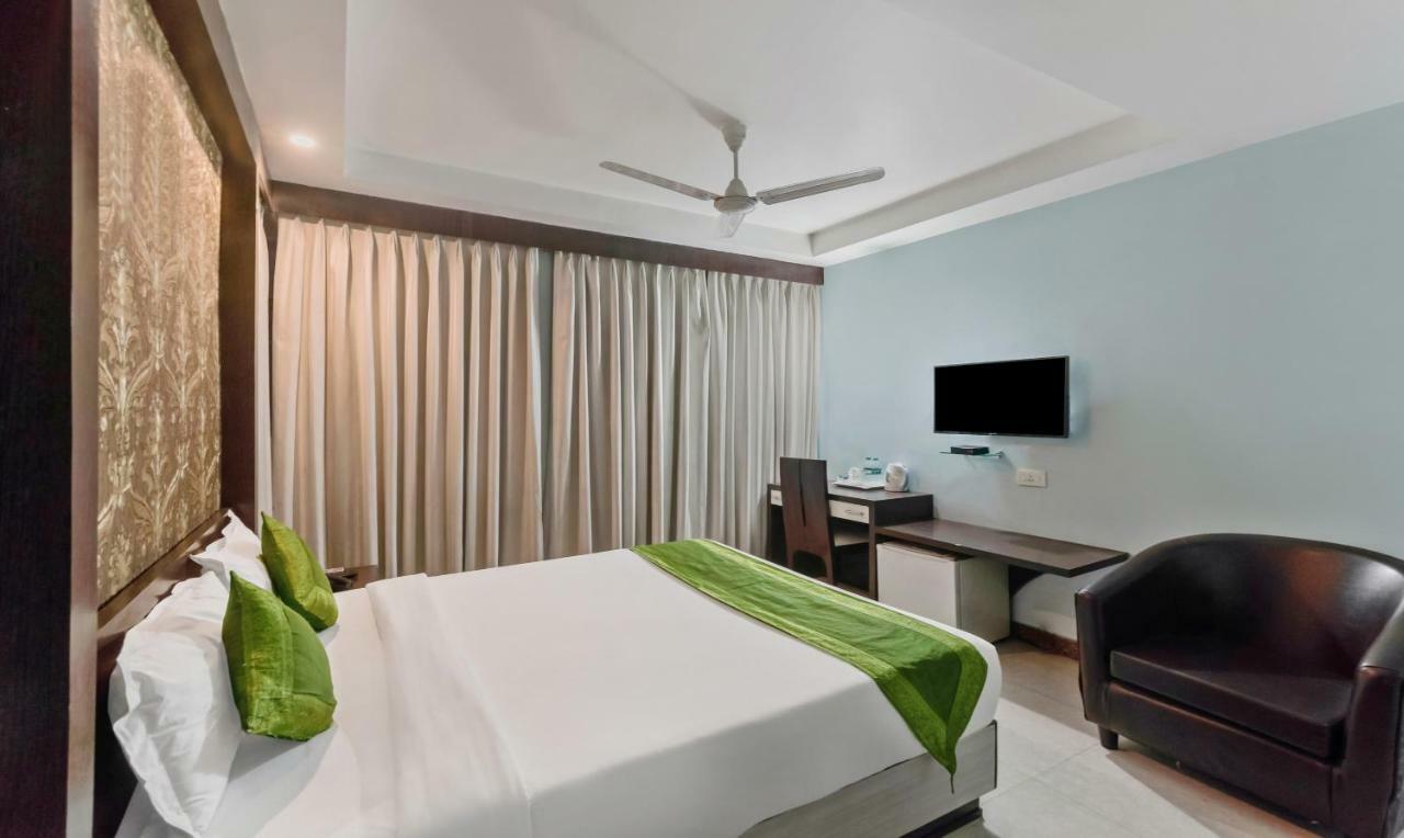 Oyo 3811 Geetanjali Regency Hotell Calcutta Exteriör bild