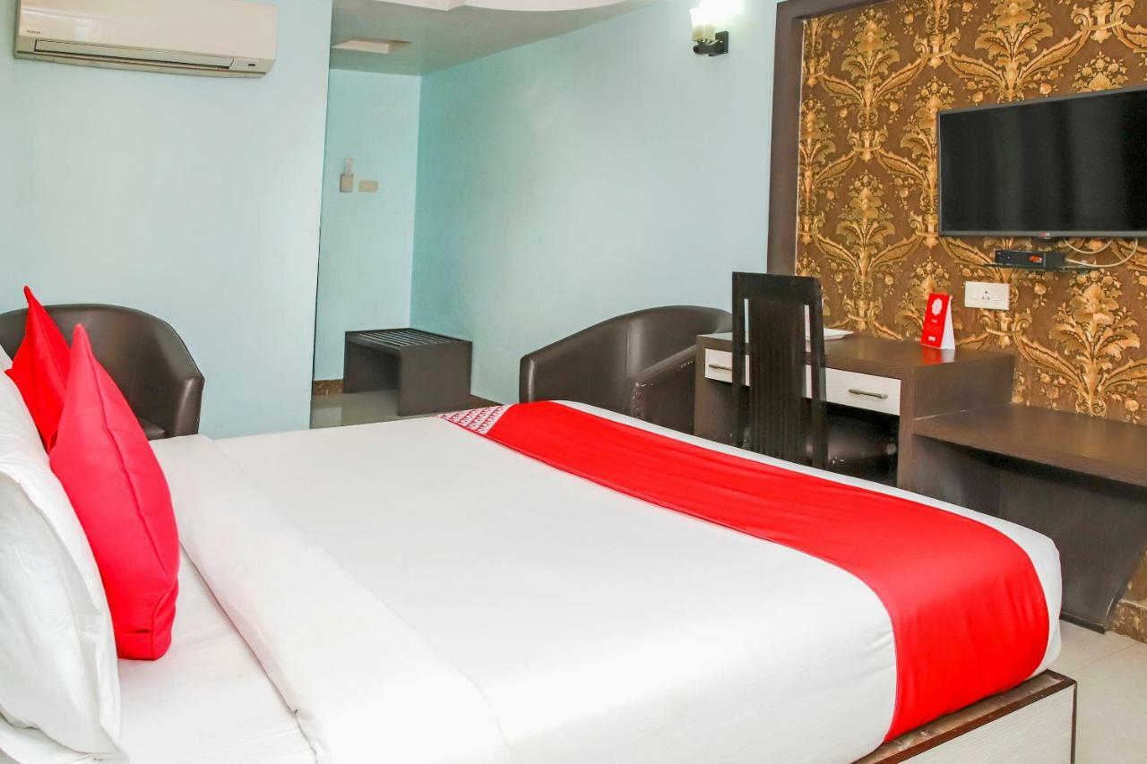 Oyo 3811 Geetanjali Regency Hotell Calcutta Exteriör bild