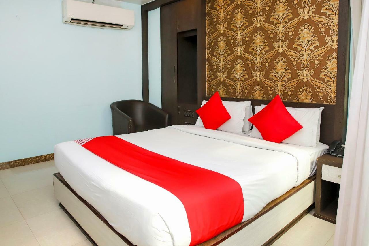 Oyo 3811 Geetanjali Regency Hotell Calcutta Exteriör bild